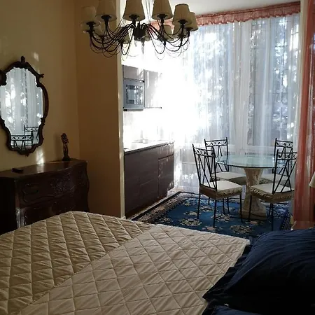 Akire Bed & Breakfast 4*