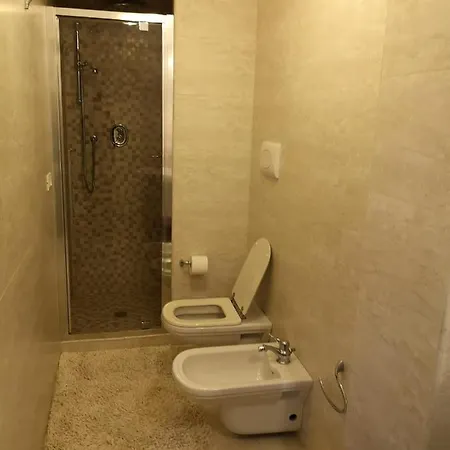 Alojamento de Acomodação e Pequeno-almoço Akire